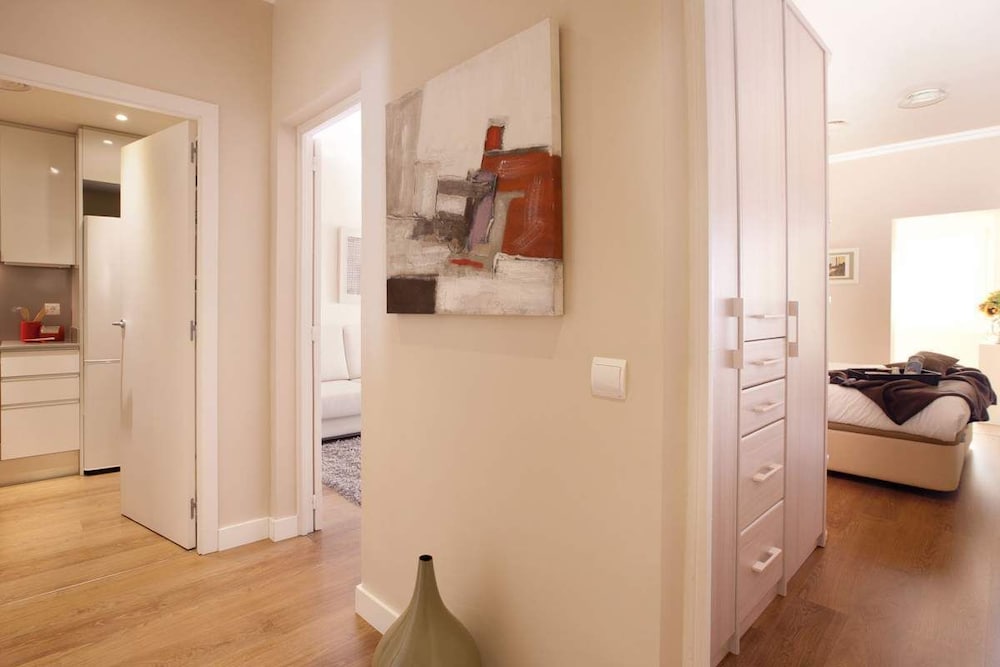 Enjoybcn Coliseum Apartments 21