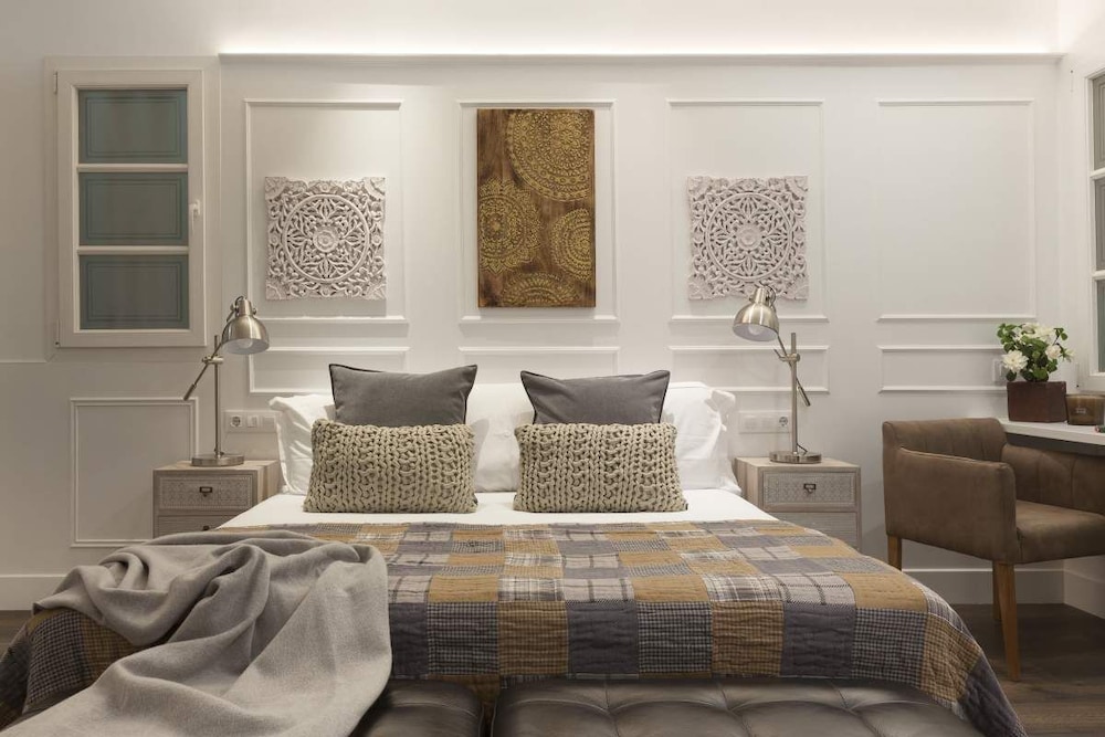 Enjoybcn Coliseum Apartments 11