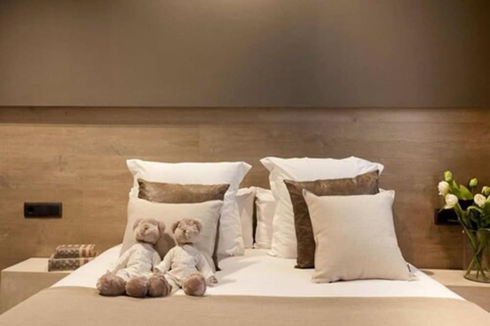 Enjoybcn Miro Apartments 5
