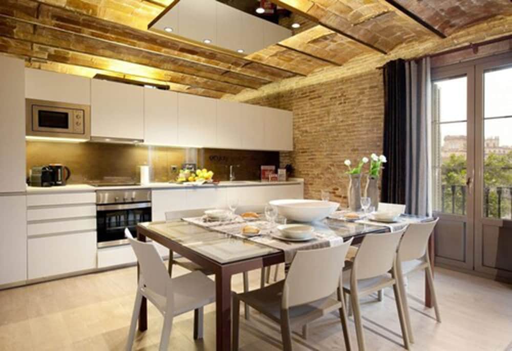 Enjoybcn Miro Apartments 17