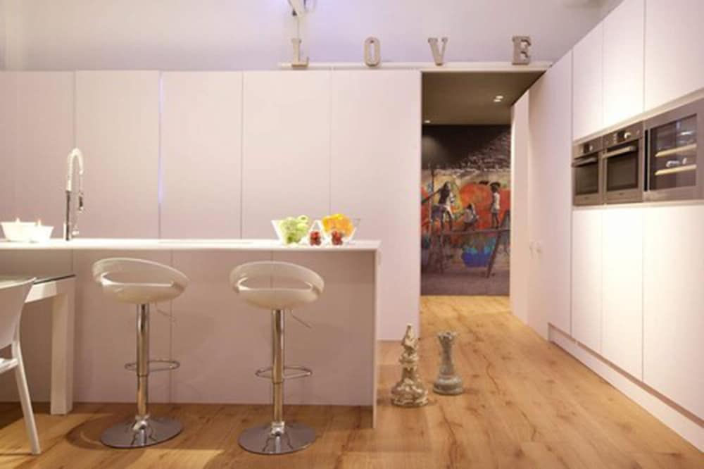 Enjoybcn Miro Apartments 21