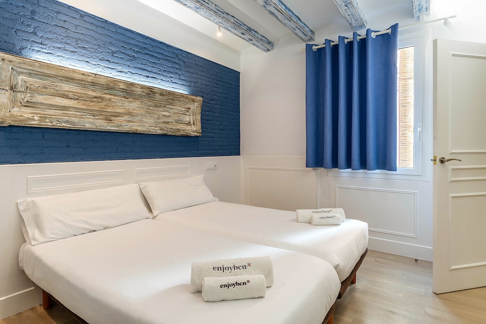 Enjoybcn Colon Apartments 5