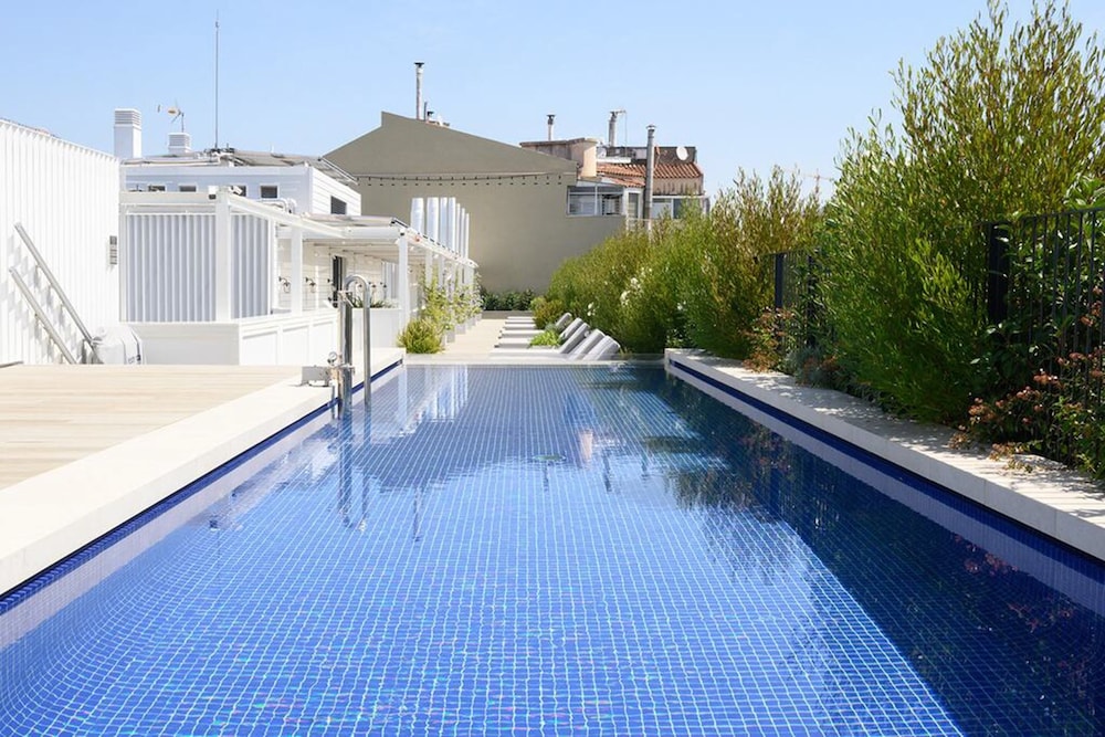 Seventy Barcelona 1