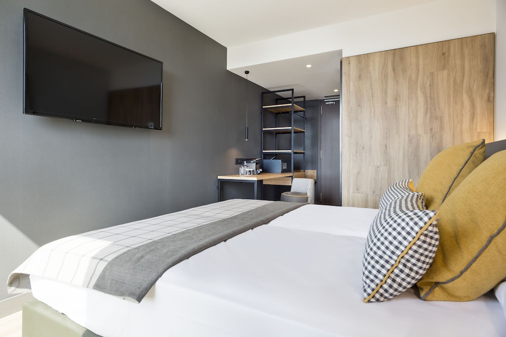 Hotel Acta Voraport 12