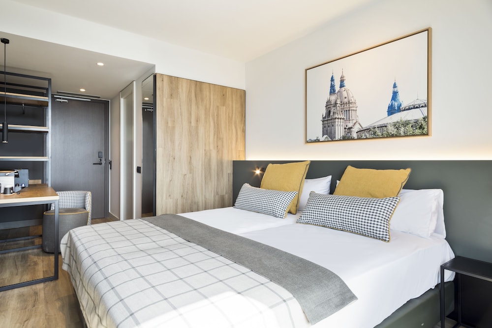 Hotel Acta Voraport 11