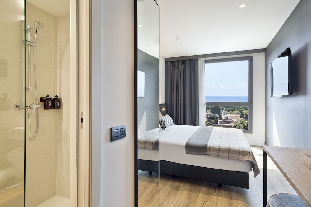 Hotel Acta Voraport 13