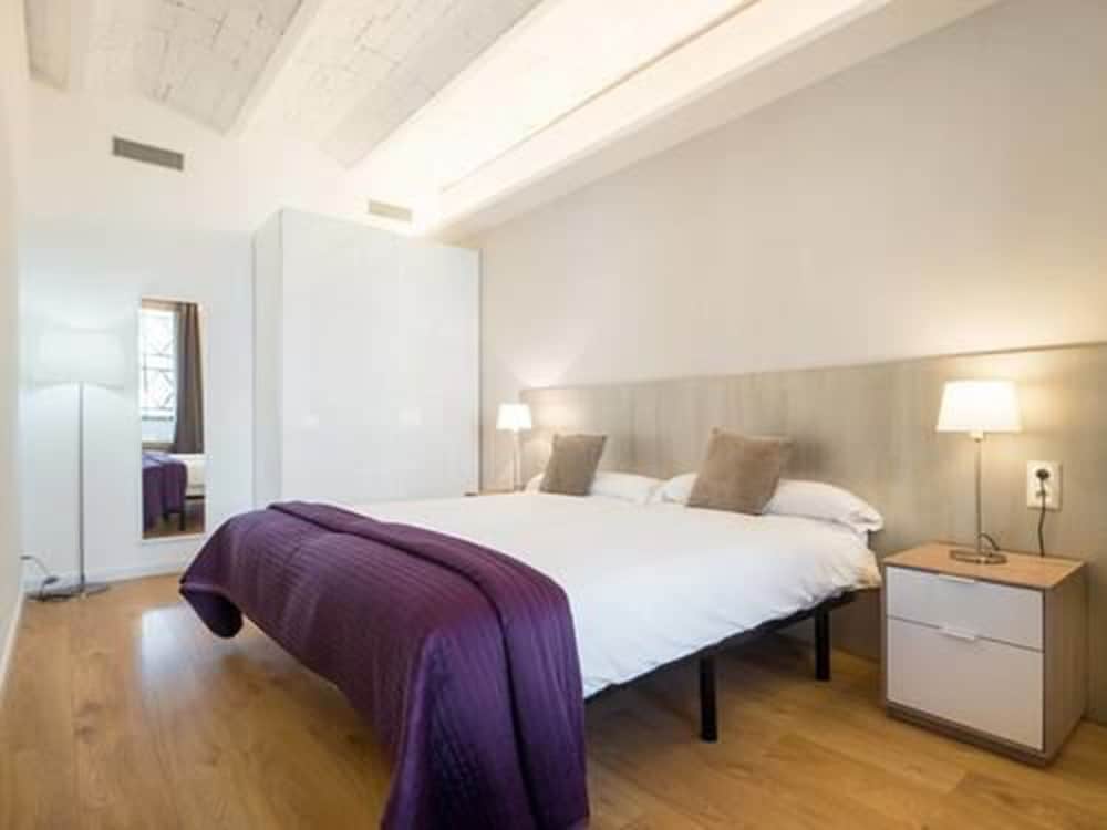 Rent Top Apartments Rambla Catalunya 4