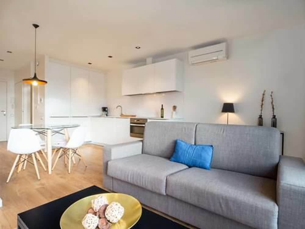 Rent Top Apartments Rambla Catalunya 9