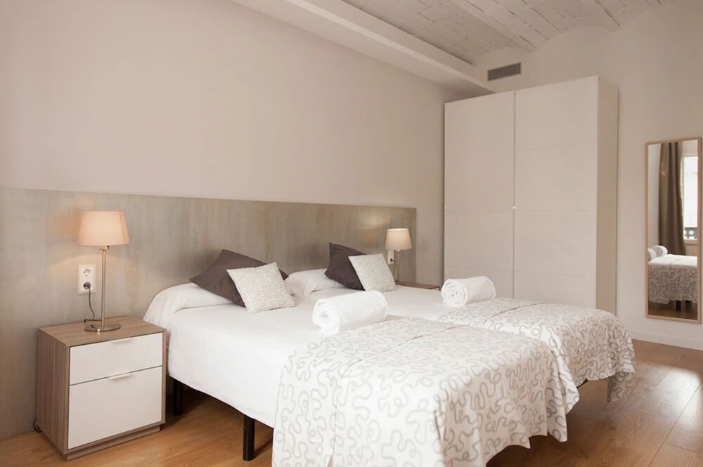 Rent Top Apartments Rambla Catalunya 6