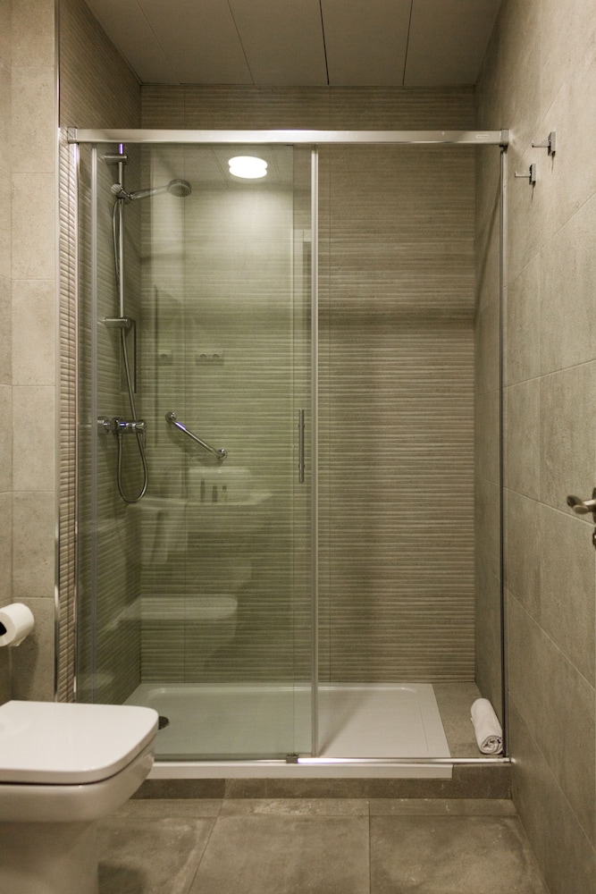 Arenal Suites Gran Via 21