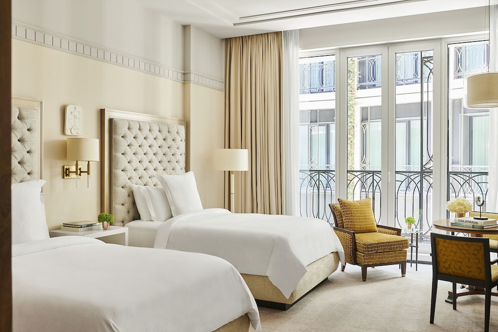 Four Seasons Hotel Madrid 13