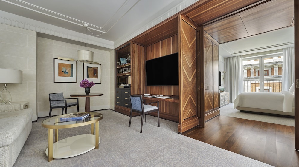 Four Seasons Hotel Madrid 24