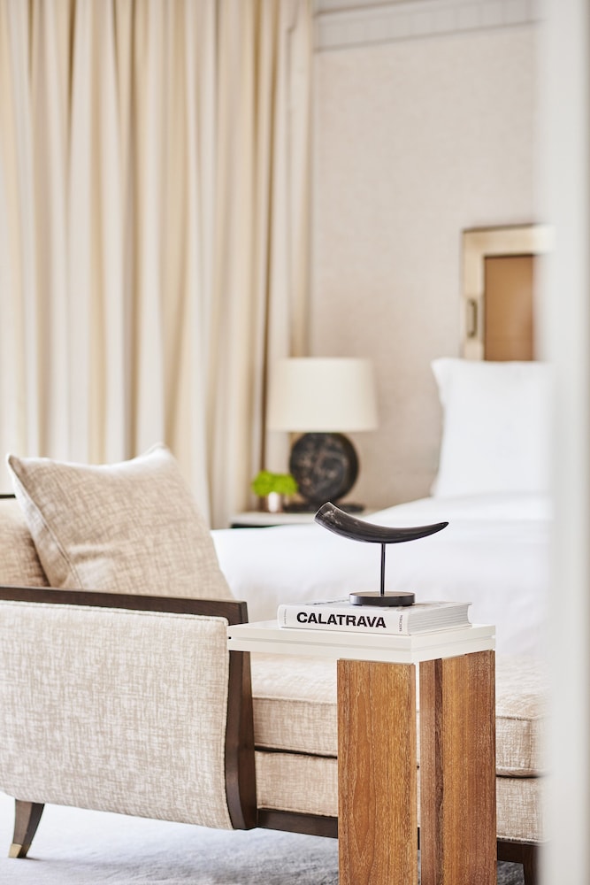 Four Seasons Hotel Madrid 14