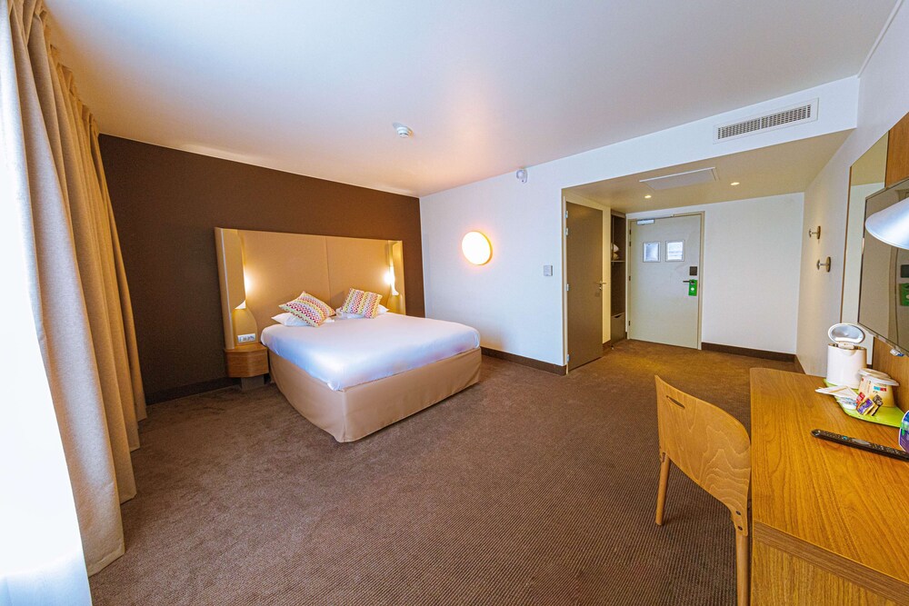 Hotel Campanile Rungis - Orly 17
