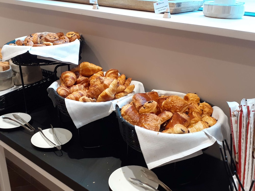 Hilton Garden Inn Massy 14