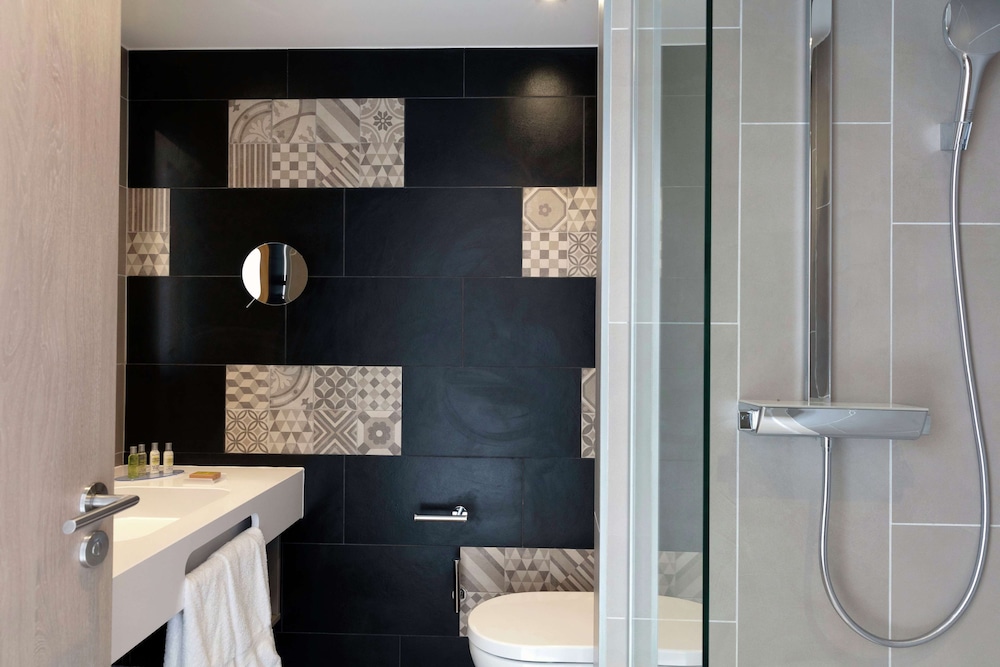 Hilton Garden Inn Massy 12