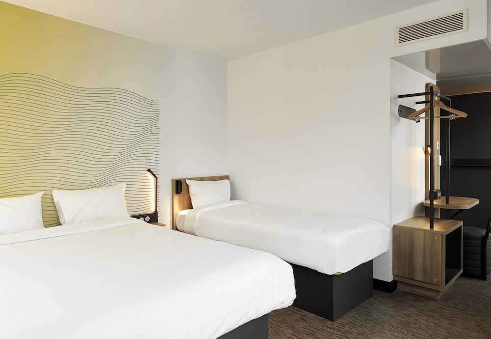 B&B HOTEL Massy Gare TGV 20