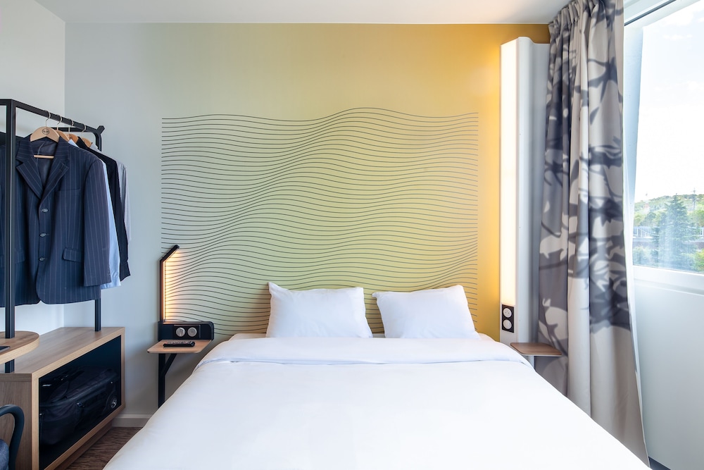 B&B HOTEL Massy Gare TGV 15