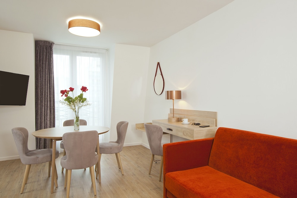 Residhome Puteaux La Defense 13
