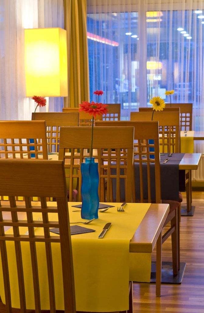 Hotel Schani UNO City 12