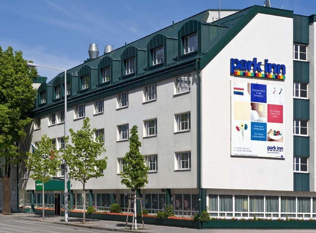 Hotel Schani UNO City 3