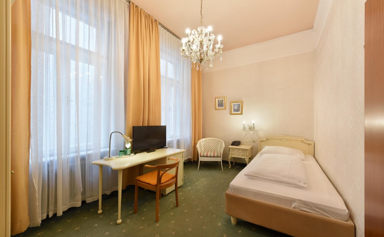 Pension Baronesse 2