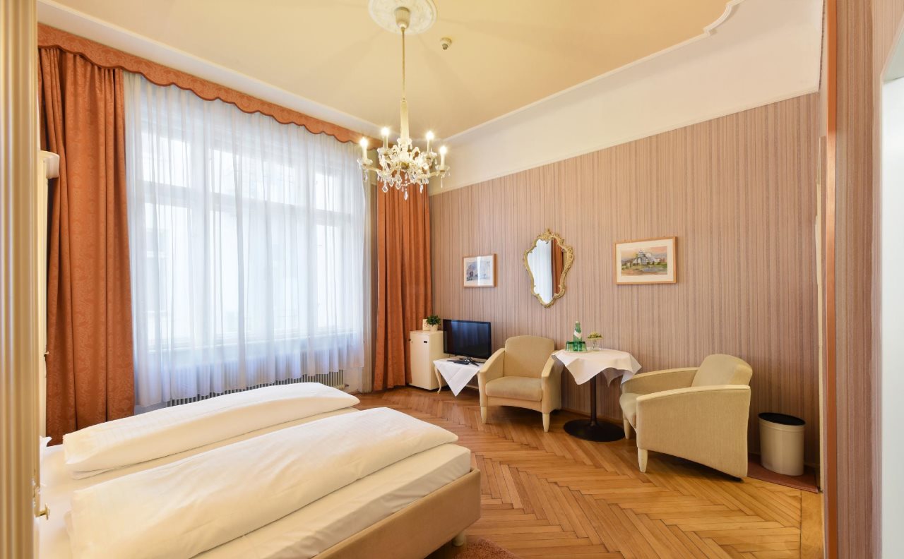 Pension Baronesse 24