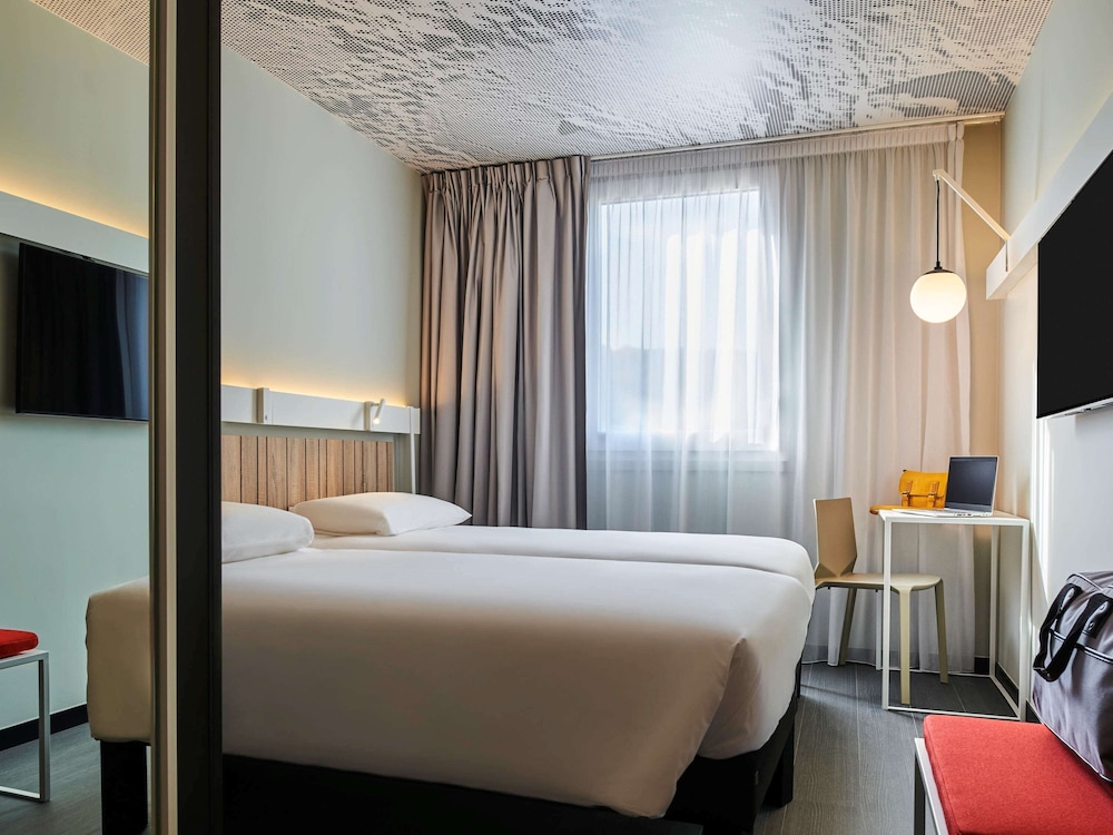 ibis Montlhéry Paris Sud 9