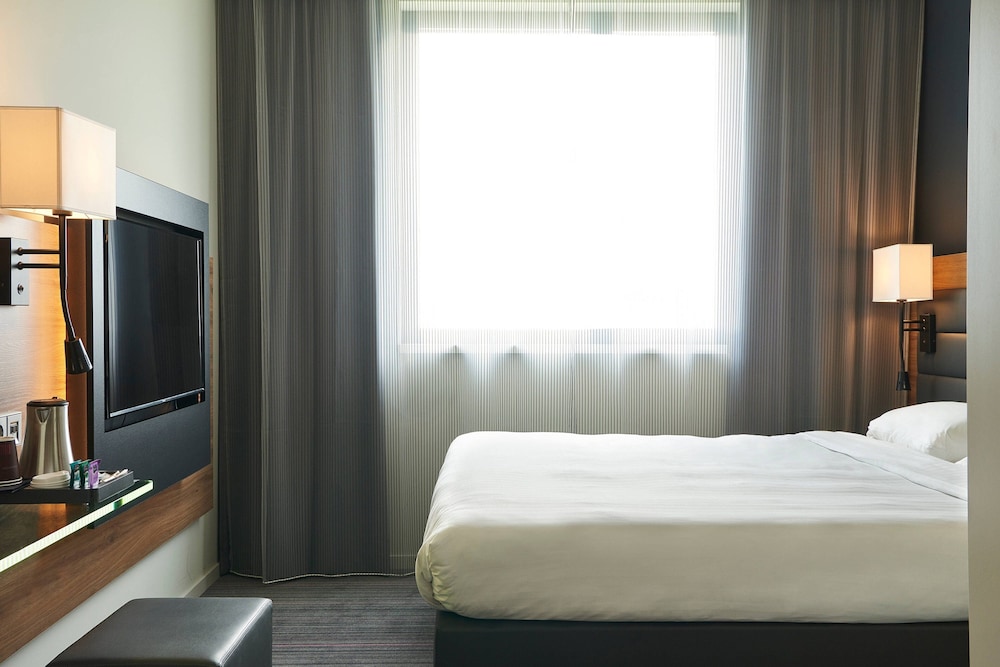 Moxy Paris Charles de Gaulle Airport 15