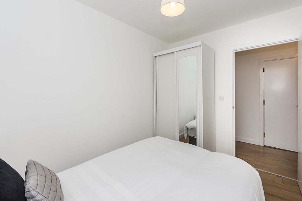 Merrick House Apartments 2