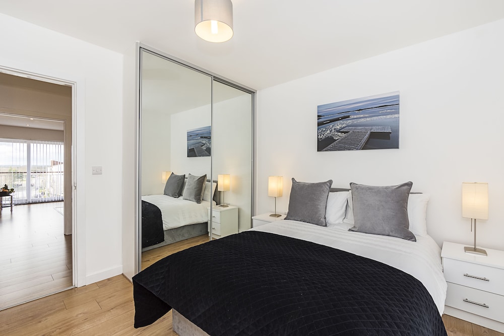 Merrick House Apartments 4