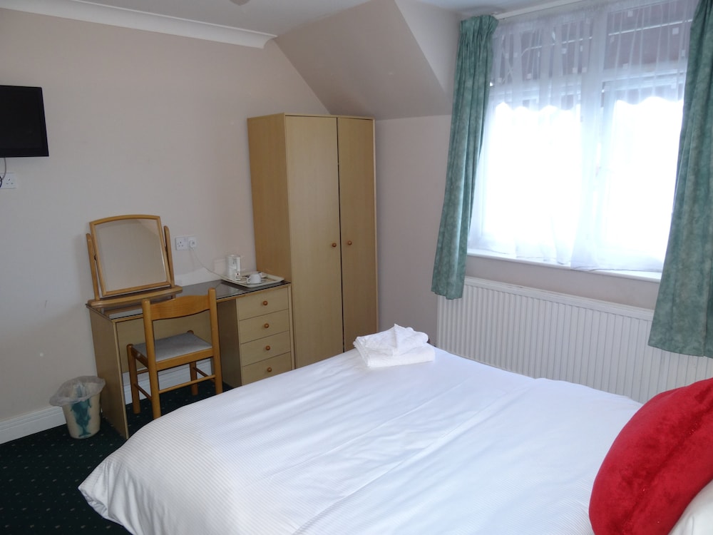 A J Lodge 15