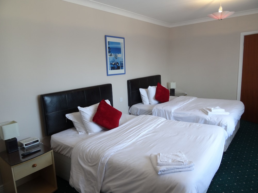 A J Lodge 7