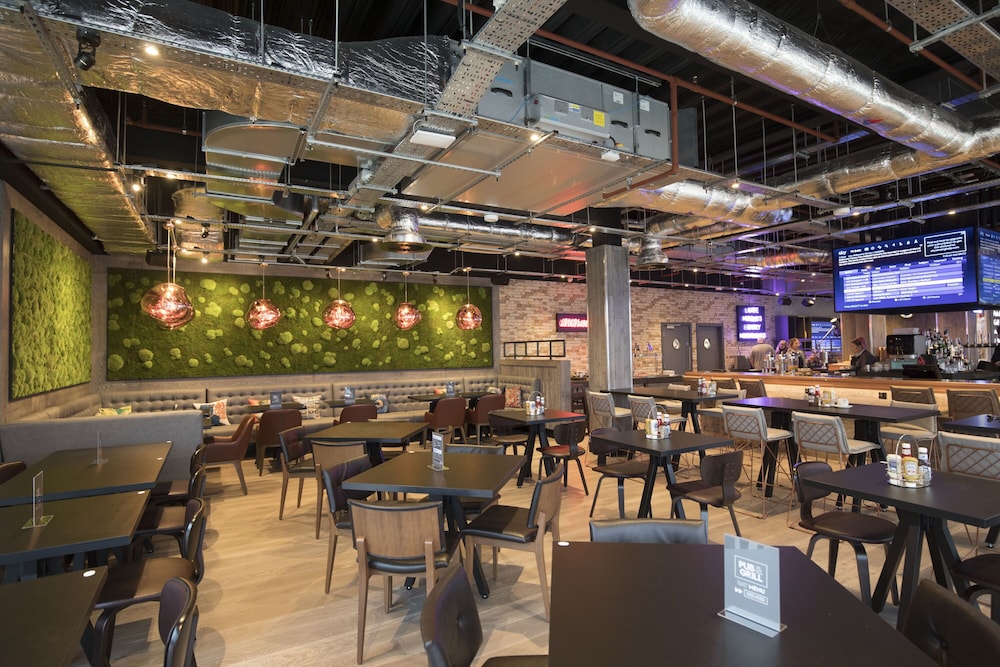 Village Hotel Basingstoke 23
