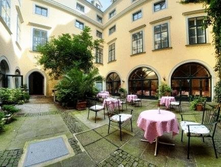 Mailberger Hof 6