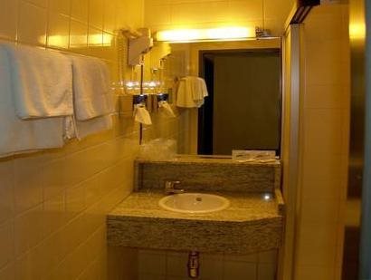 The Weekend Hotel 16