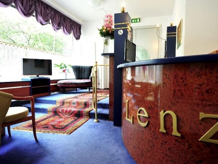 The Weekend Hotel 19