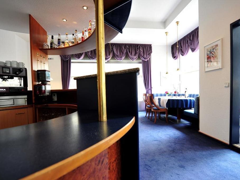 The Weekend Hotel 22