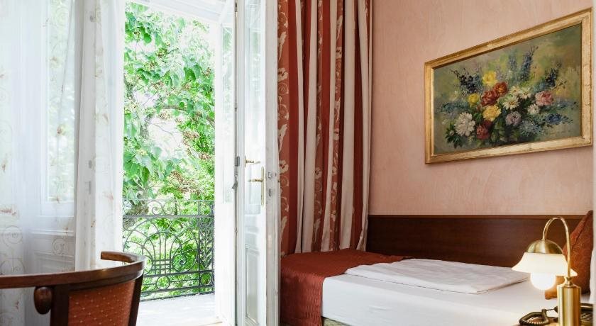 hideauts hotels Villa R 2