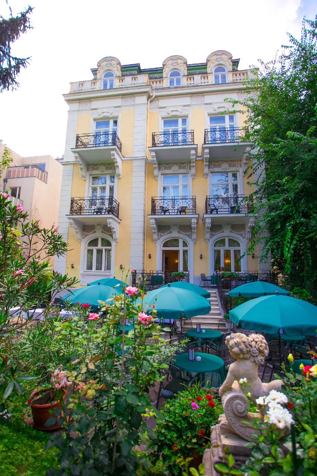 hideauts hotels Villa R 5