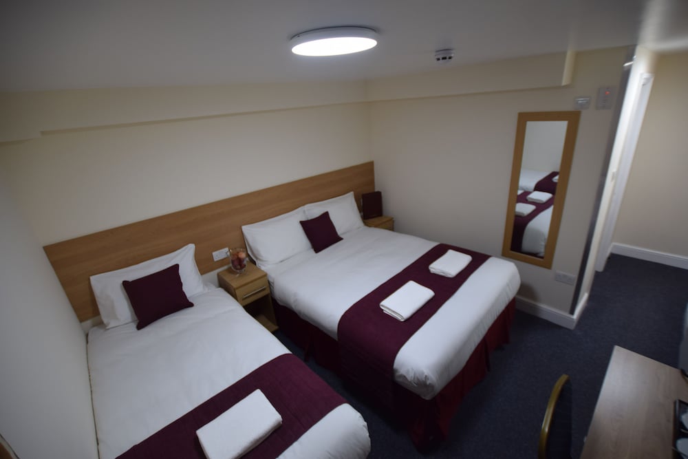 Premier Lux Serviced Apartments 11