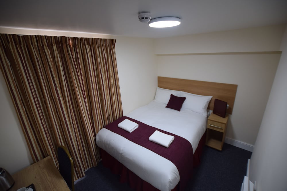 Premier Lux Serviced Apartments 10