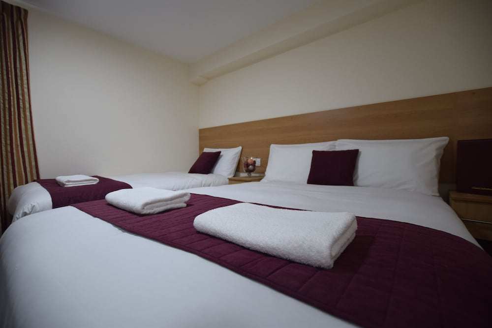 Premier Lux Serviced Apartments 19