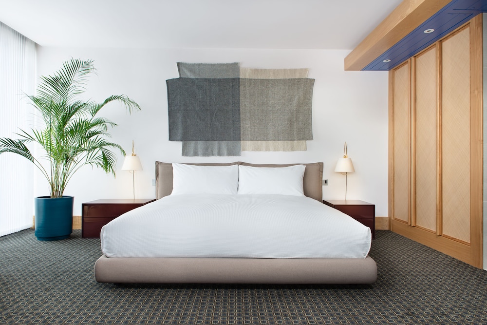 Standard Hotel London 16