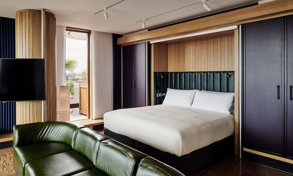 Standard Hotel London 9