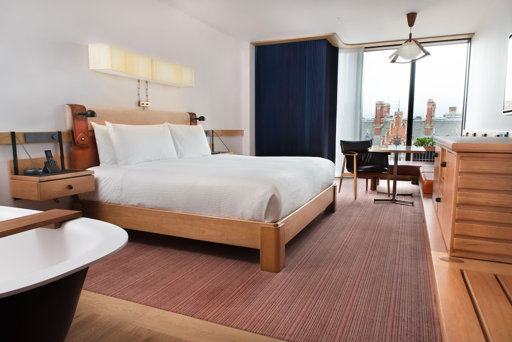 Standard Hotel London 23