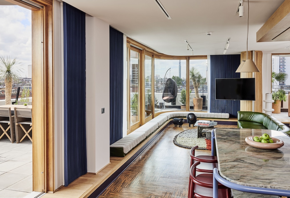 Standard Hotel London 19