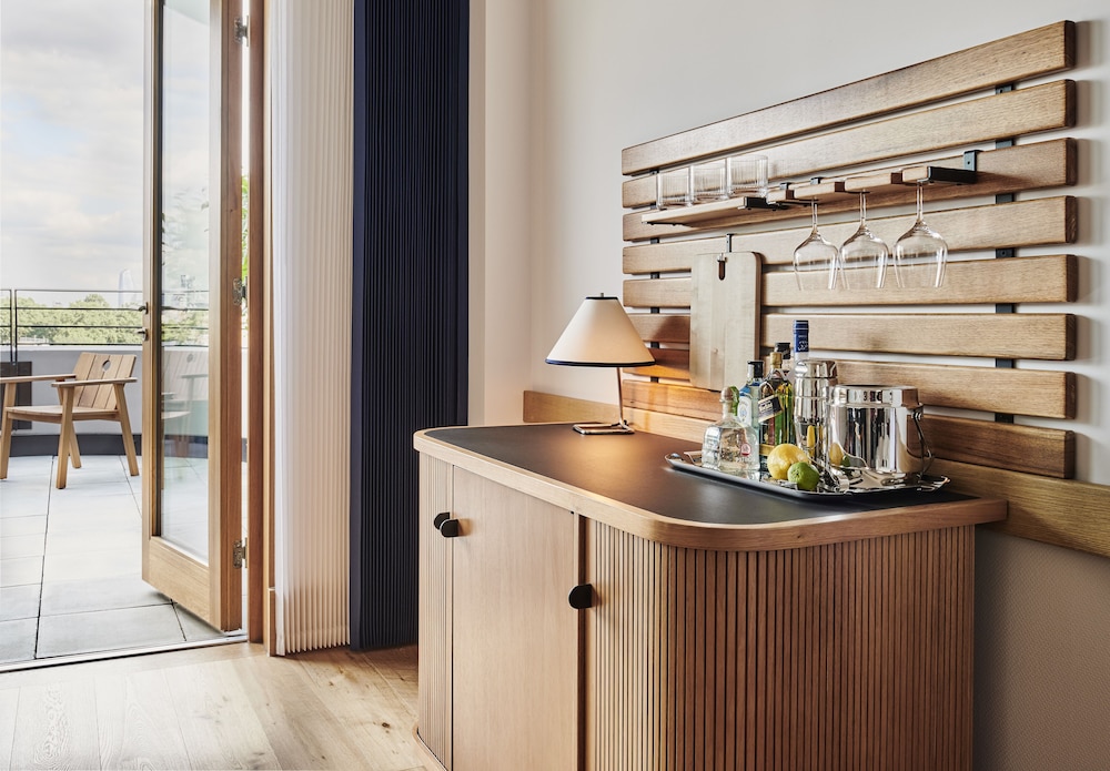 Standard Hotel London 10