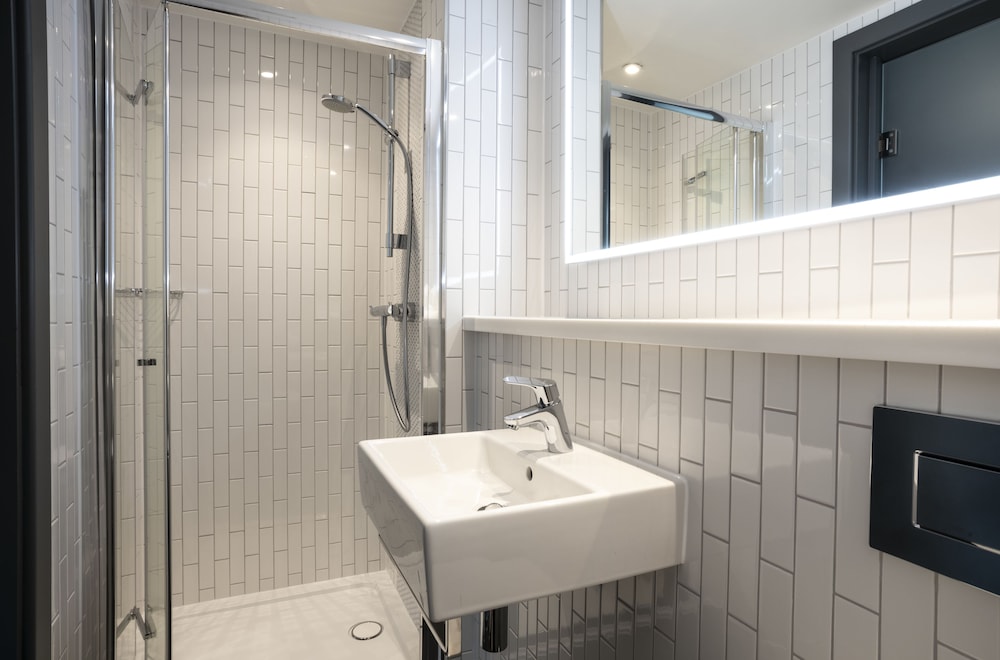 Point A Kensington 6