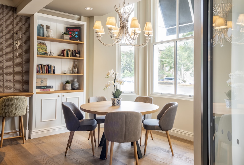 Point A Kensington 14
